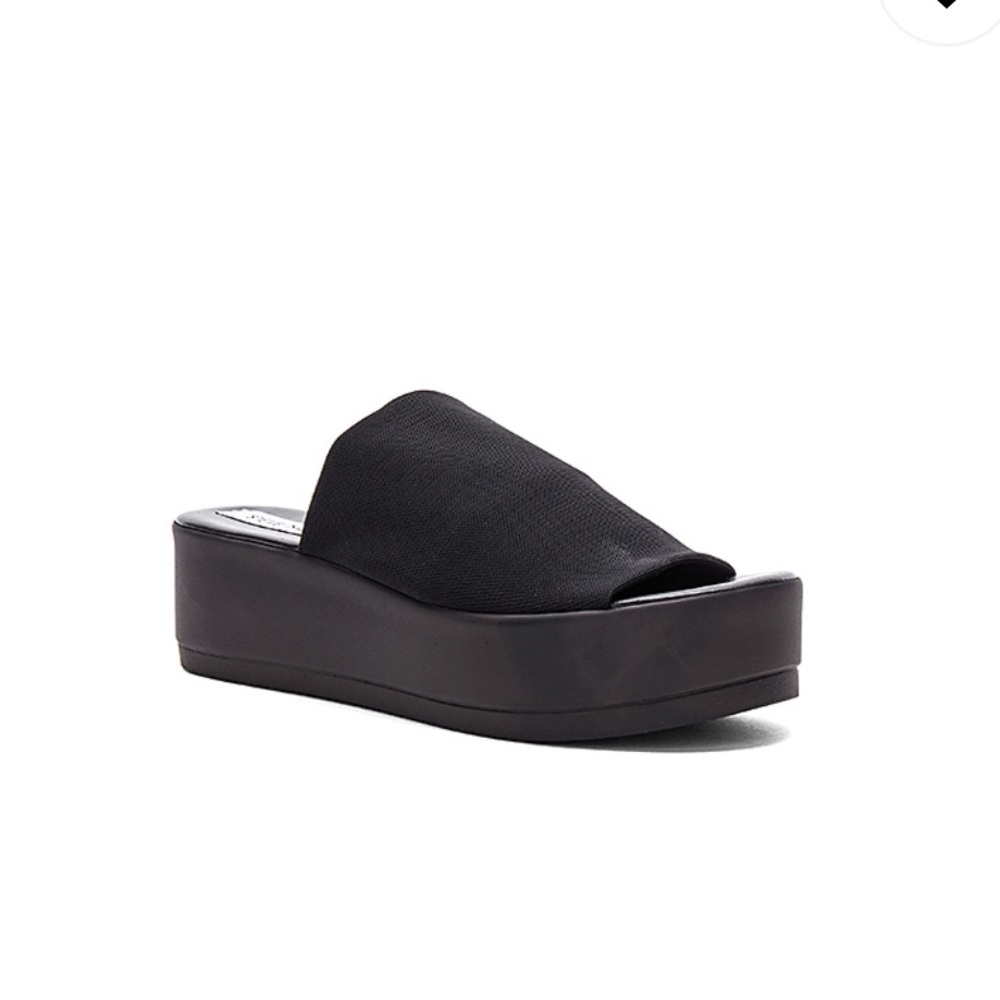 Steve Madden Slinky Black Platform Slide Sandal